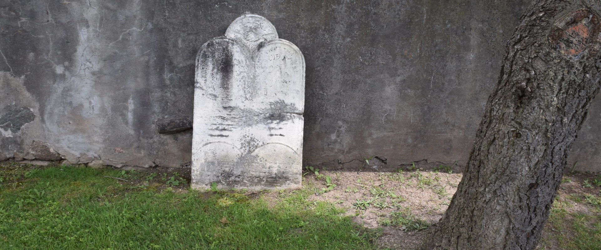 Uncovering the History of Eagle: A Comprehensive Guide to Cemetery Records